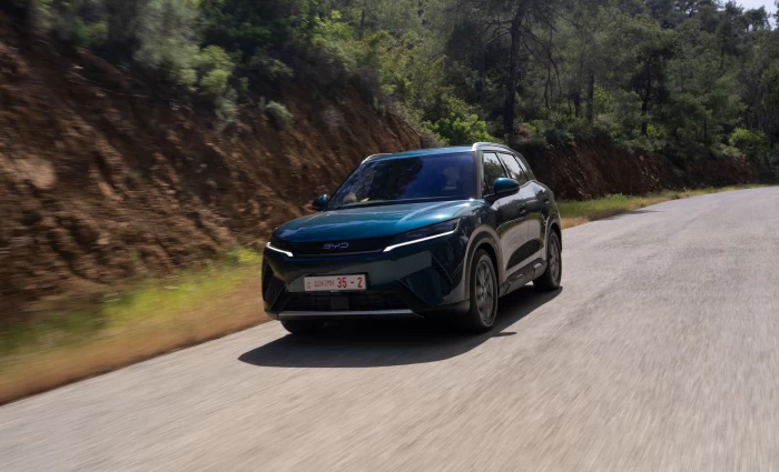 Οδηγήσαμε το νέο BYD ATTO 2 DM-i από τη Λευκωσία στο δάσος του Λυθροδόντα